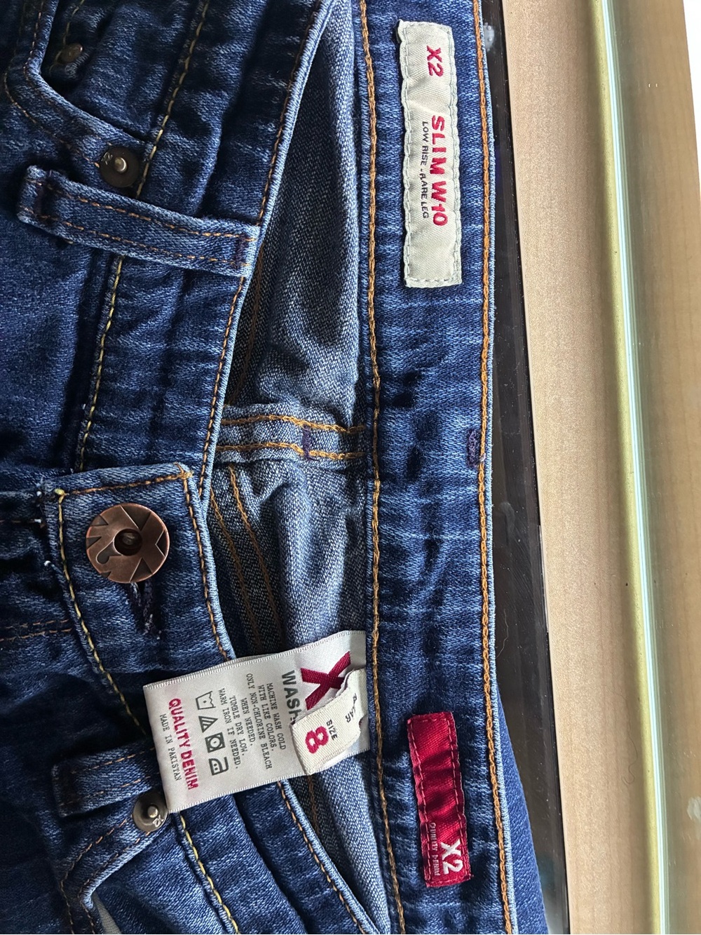 Express low rise bootcut/flare jeans - Picture 3 of 3